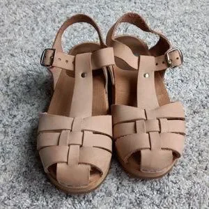 Mia shop emily clog